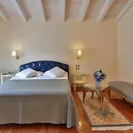 Hotel Globus