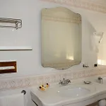 Globus Hotel