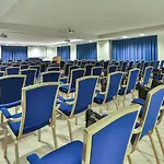 Hotel Globus 4*