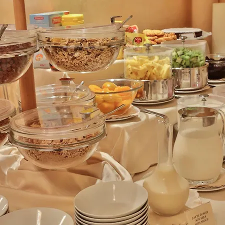 Globus, Sure Collection By Western 4* Milano Marittima