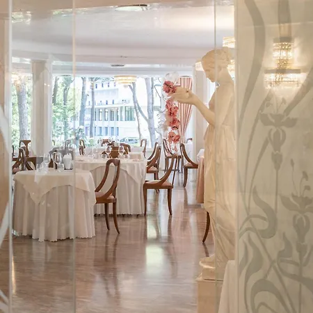 Hotel Globus
