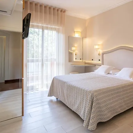 Globus Hotel 4*
