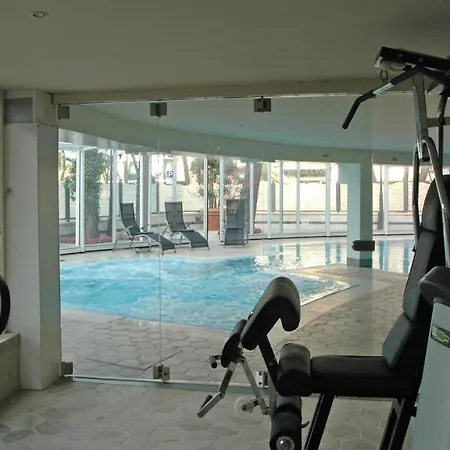 Globus, Sure Collection By Western 4* Milano Marittima