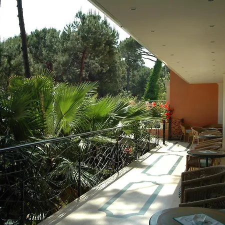 Globus, Sure Collection By Western Milano Marittima