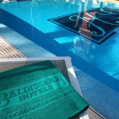 Globus, Sure Collection By Western 4* Milano Marittima