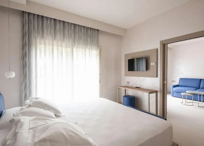 Globus, Sure Collection By Western Milano Marittima