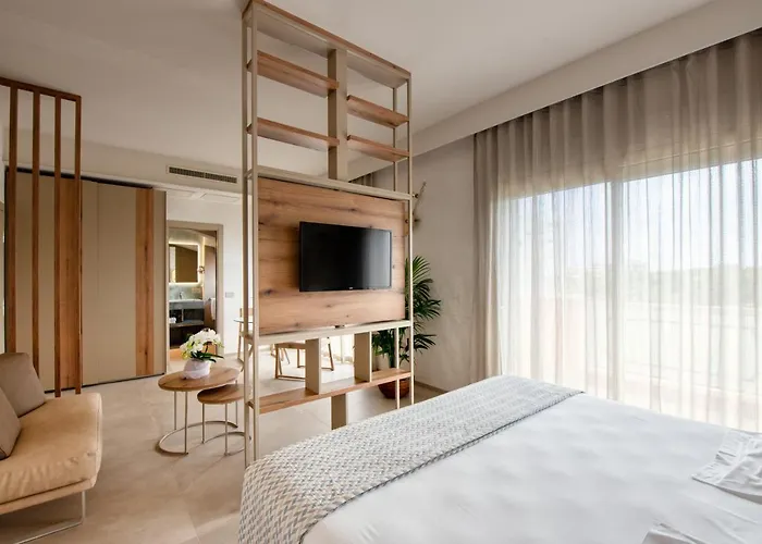 Hotel Globus, Sure Collection By Western