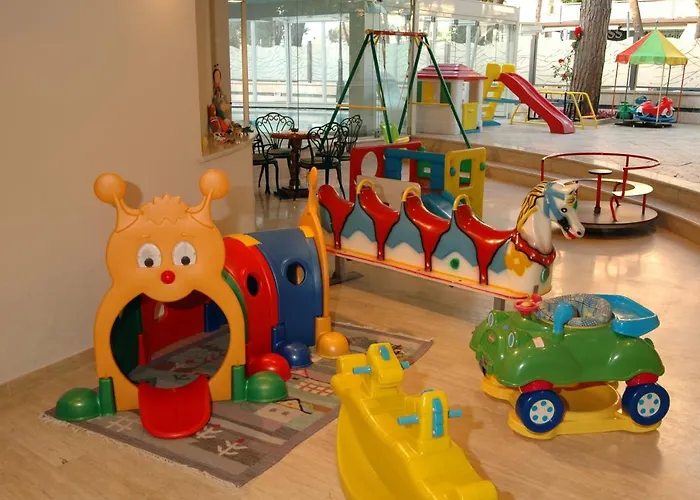 Globus, Sure Collection By Western 4*