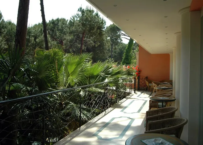 Globus, Sure Collection By Western Milano Marittima