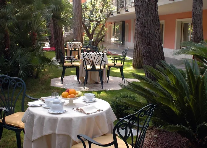 Globus, Sure Collection By Western Otel